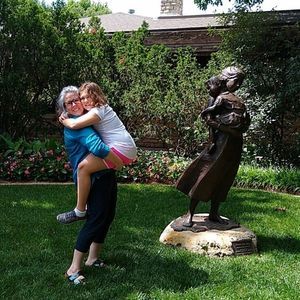 Meet your Posher, Simone